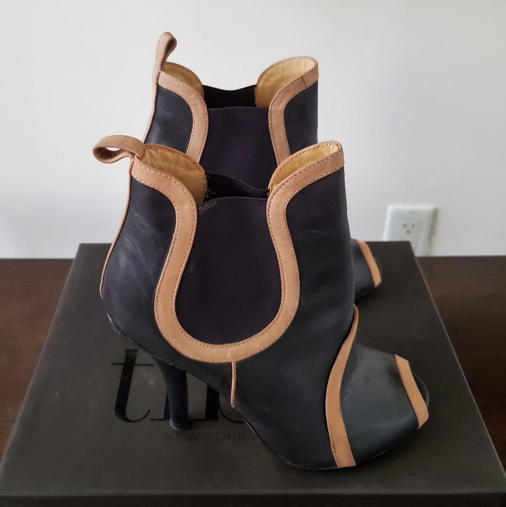 Open toe Booties - Picture 2 of 4